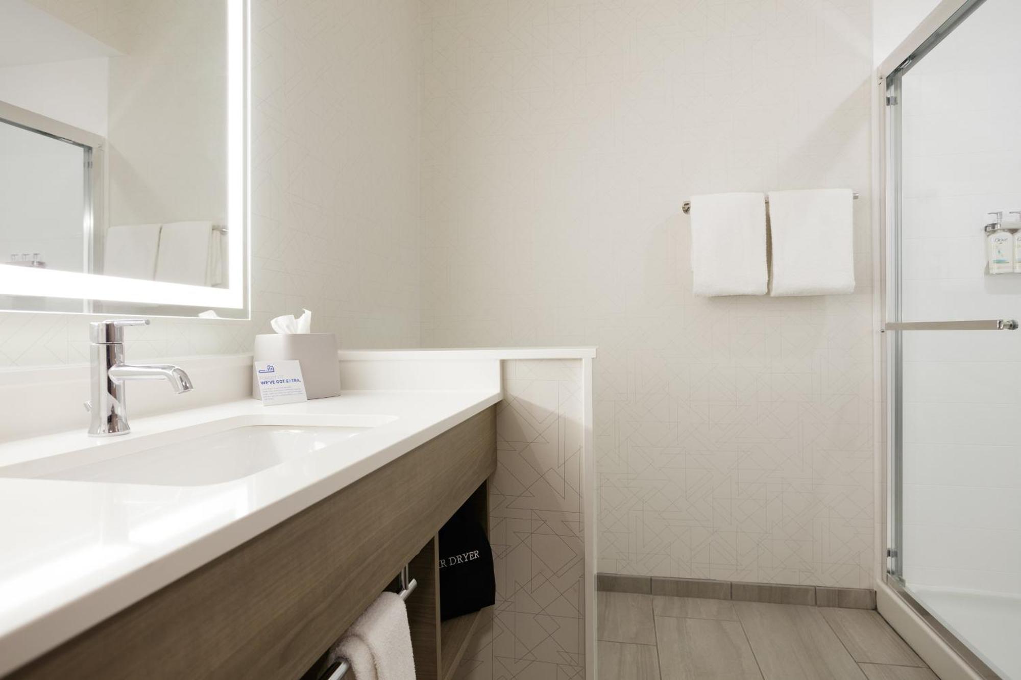 Holiday Inn Express Toledo North By Ihg Extérieur photo