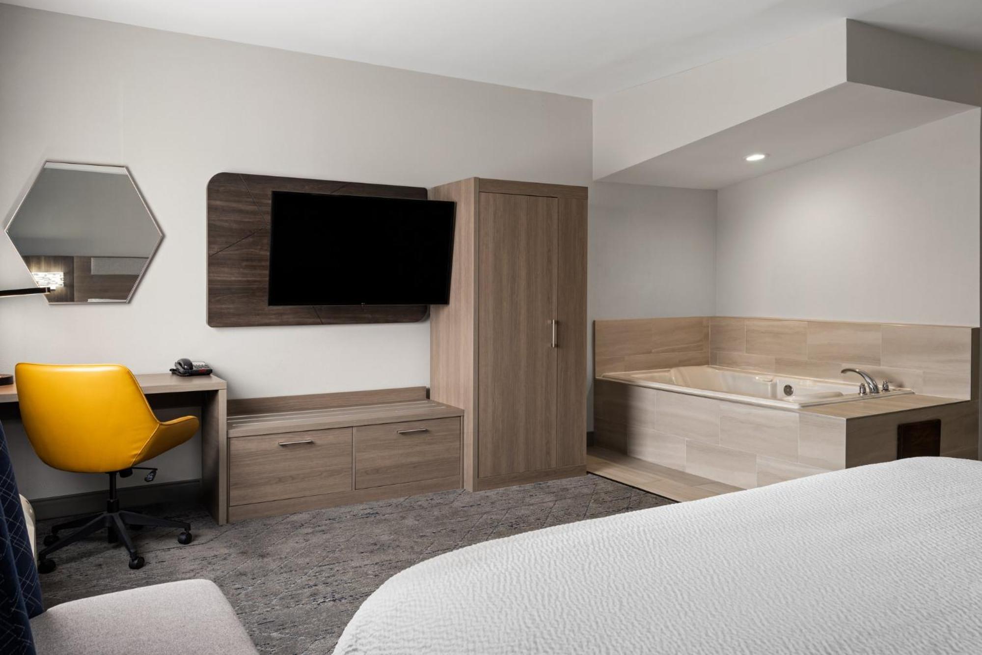 Holiday Inn Express Toledo North By Ihg Extérieur photo