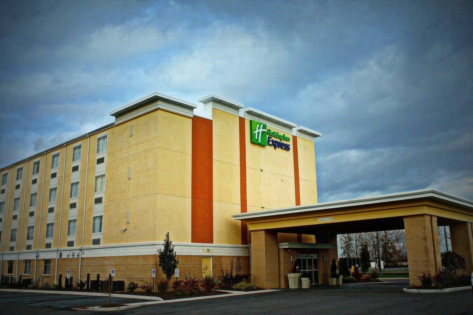 Holiday Inn Express Toledo North By Ihg Extérieur photo